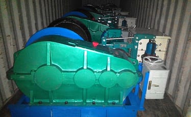 JM10T Winchs load by 40 HQ