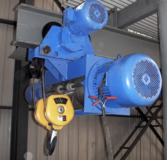 Monorail crane 1