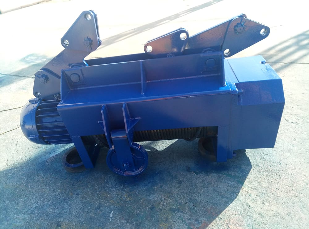 Electric wire rope hoist 2