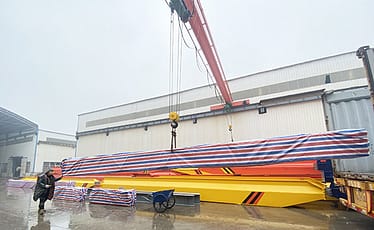 Main beam fengmian