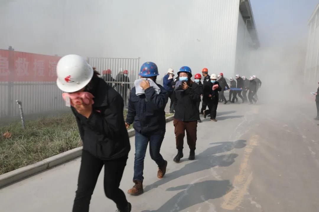 Emergency evacuation of trapped persons