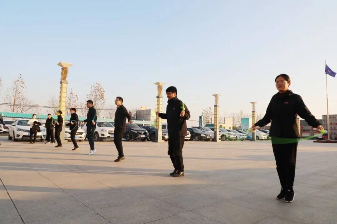 Rope skipping competition