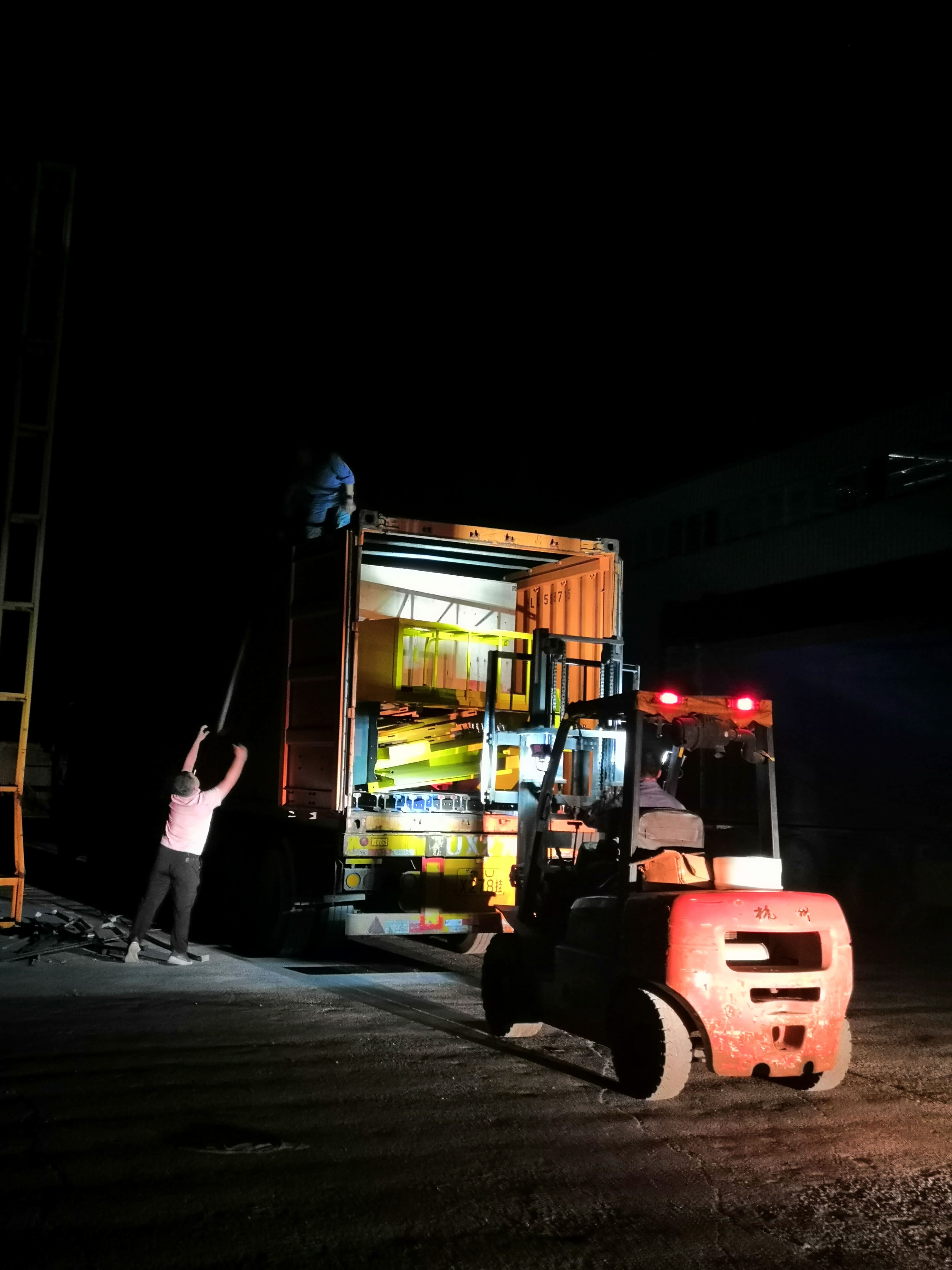 11 Sets Of NLH Overhead Crane Exported to Qatar6